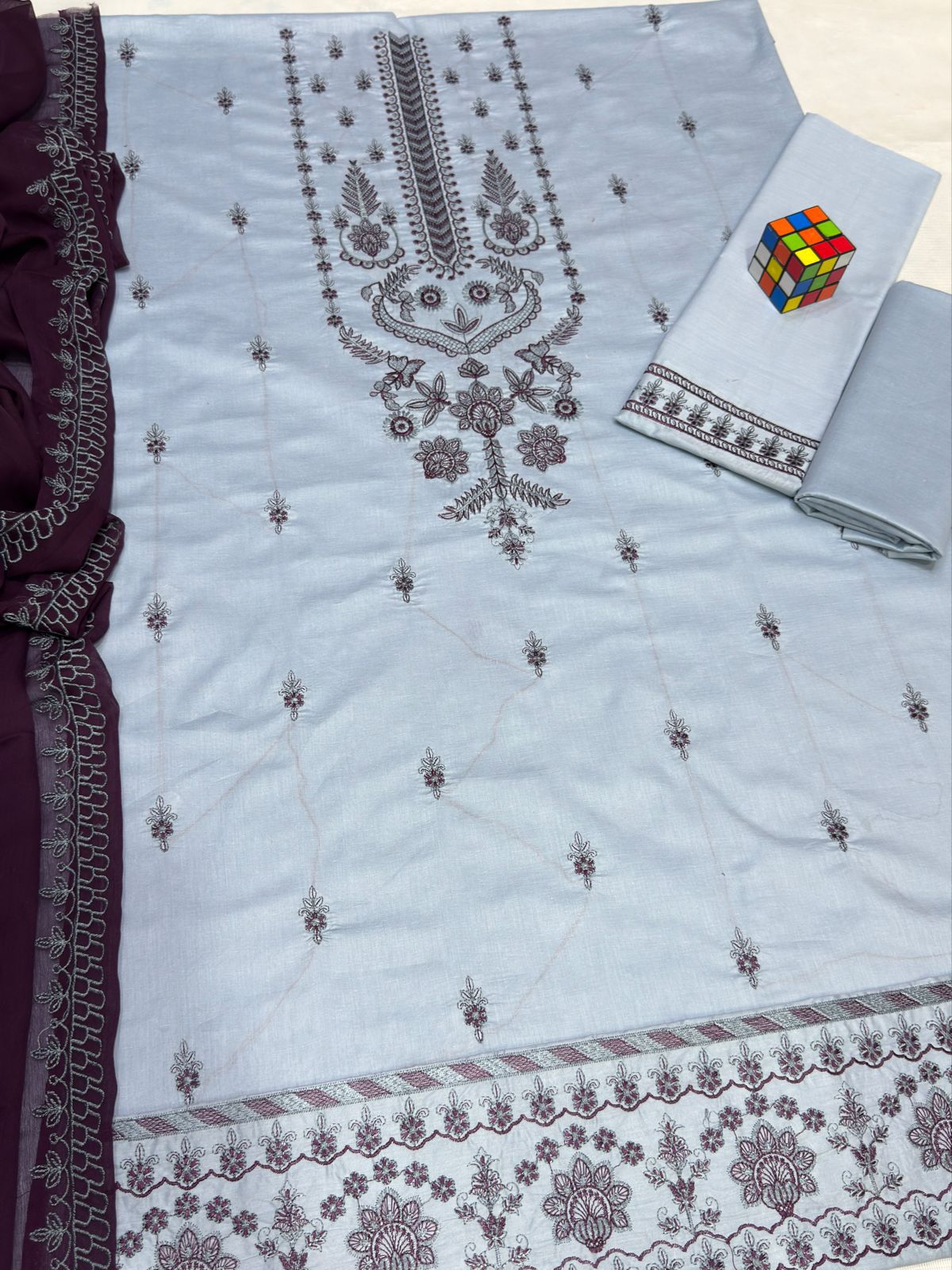 SUMMER COLLECTION - Lawn 3PC Embroidered