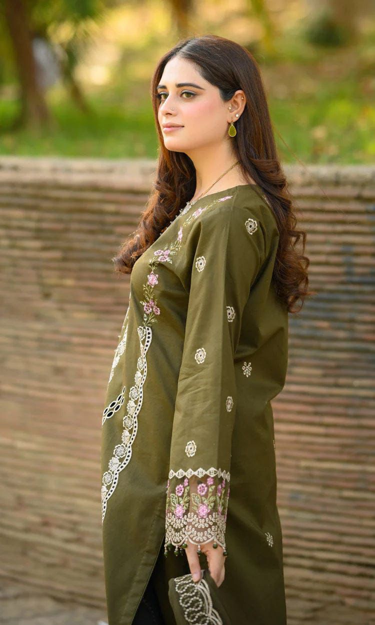 SUMMER COLLECTION - Lawn 3PC Embroidered
