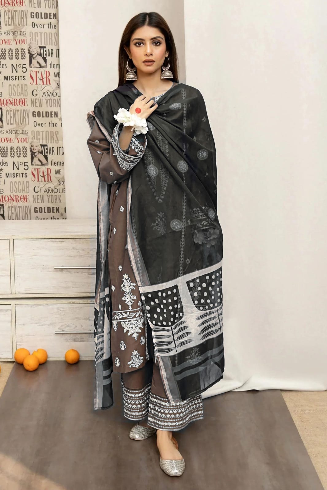 SUMMER COLLECTION - Lawn 3PC Embroidered
