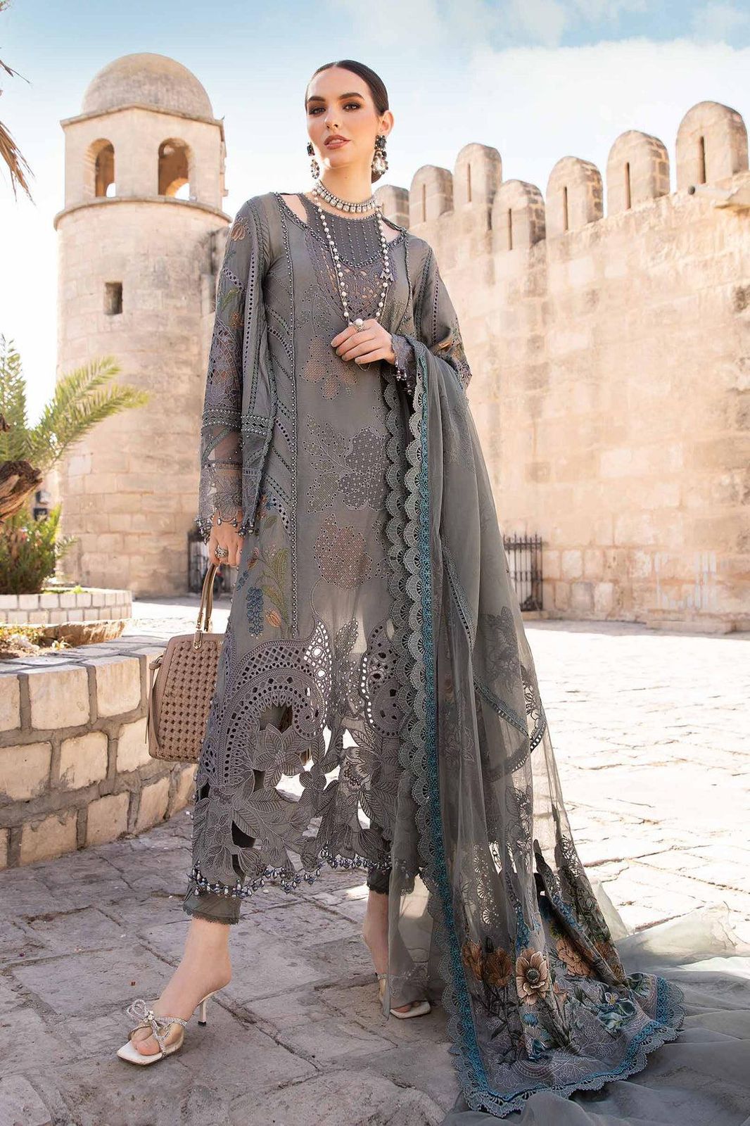 MARIA B – Luxury Lawn Collection