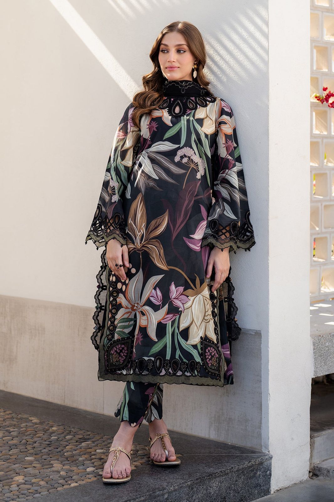 BAROOQUE – Luxury Lawn Collection 2025/26