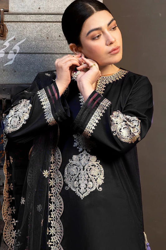 SUMMER COLLECTION - Lawn 3PC Embroidered