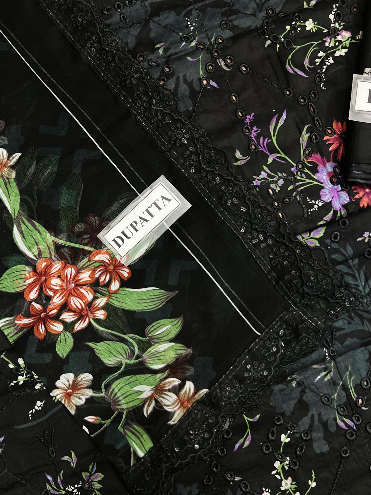MOTIFZ – Luxury Lawn Collection