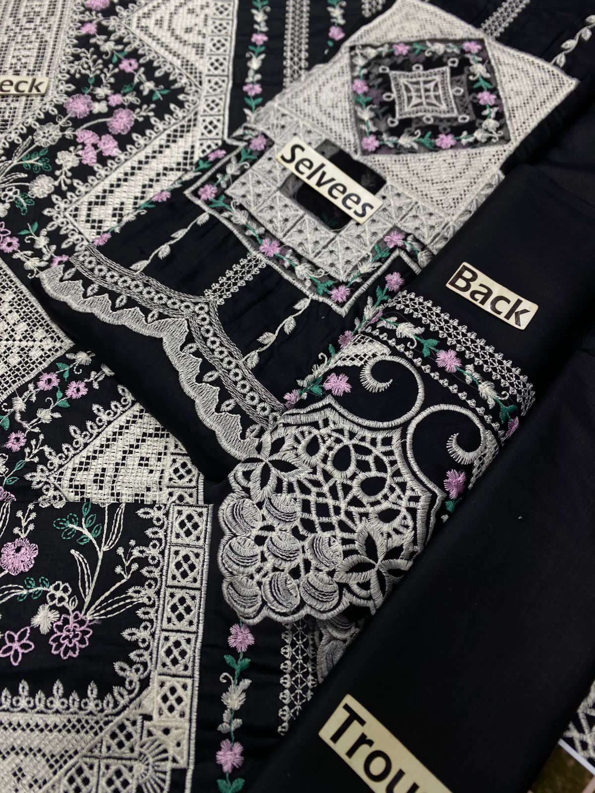 Bin Ilyas – Lawn Collection