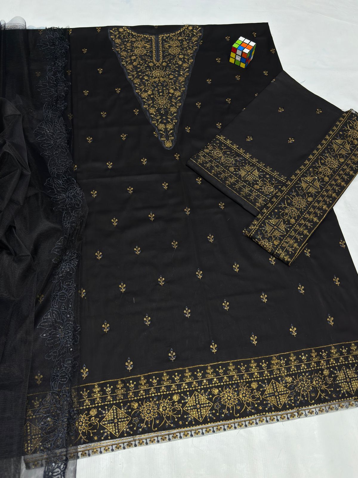 SUMMER COLLECTION - Lawn 3PC Embroidered