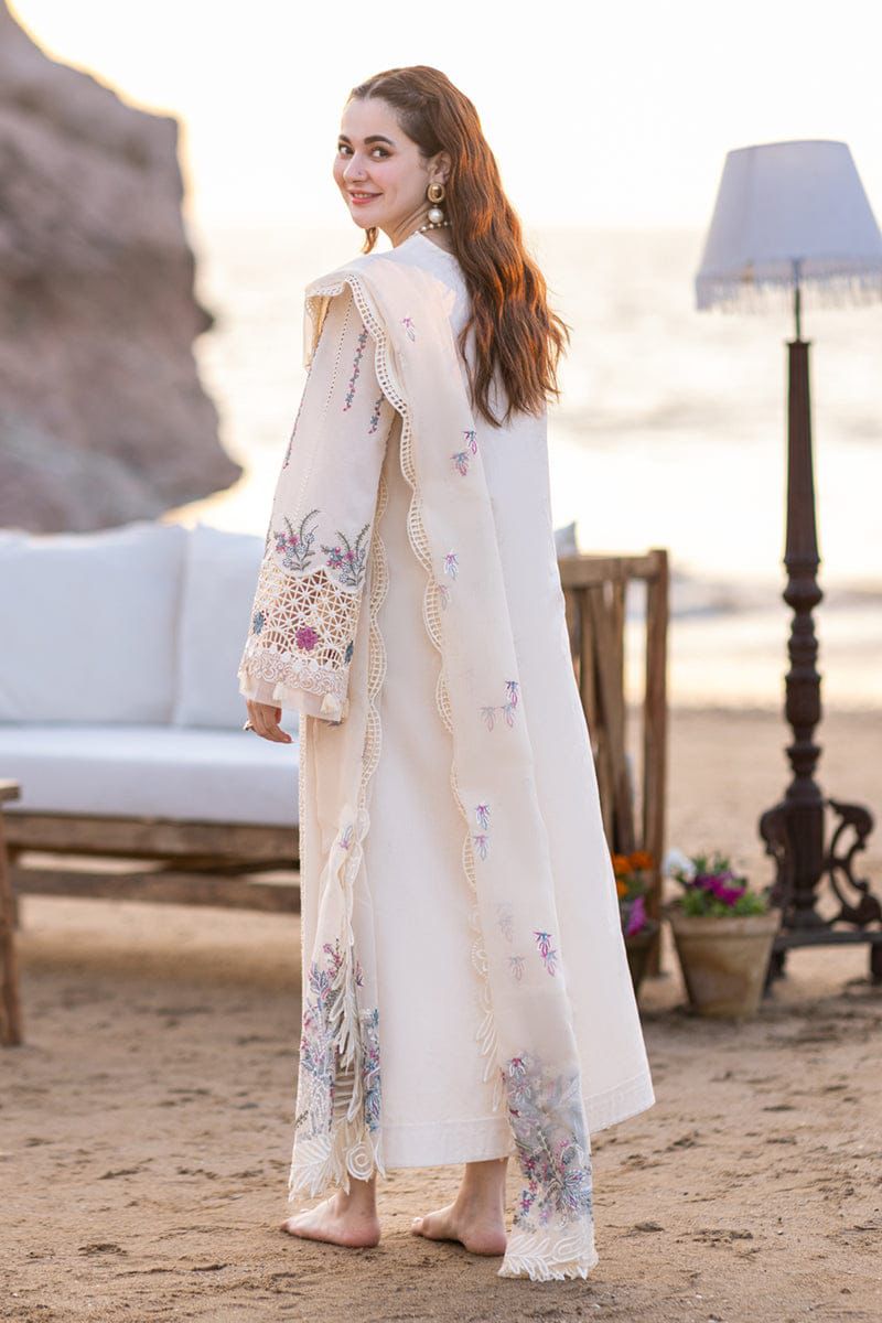 QALAMKAR – Festive Elegance