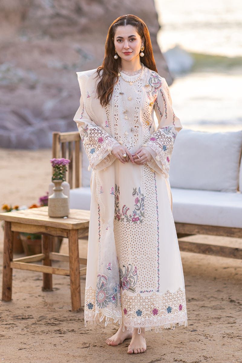 QALAMKAR – Festive Elegance